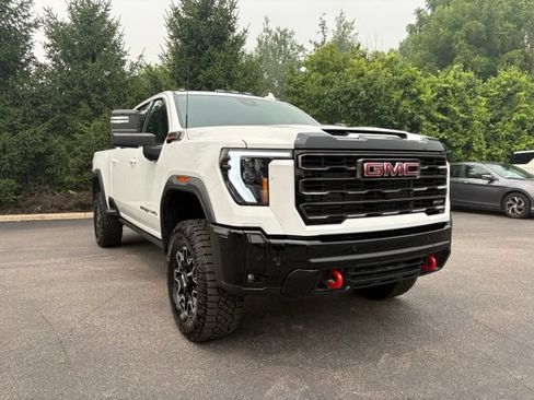 Certified 2025 GMC Sierra 2500 AT4X AWD/4WD image 9