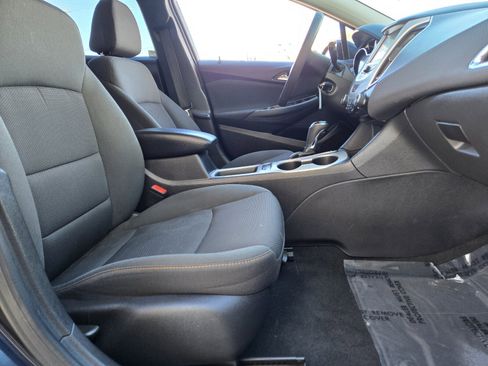 Used 2016 Chevrolet Cruze LS image 12
