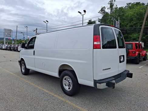 Used 2025 Chevrolet Express 2500 w/ Driver Convenience Package RWD image 19