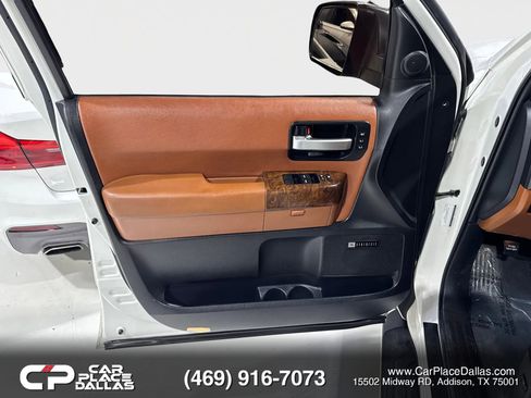 Used 2010 Toyota Sequoia Platinum AWD/4WD image 9