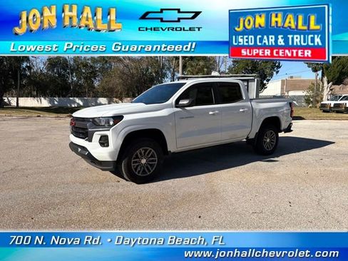 Used 2024 Chevrolet Colorado LT w/ LT Convenience Package II image 2