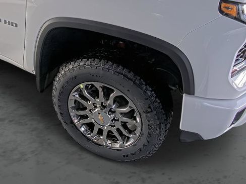 New 2026 Chevrolet Silverado 2500 LT w/ Z71 Chrome Sport Edition image 14