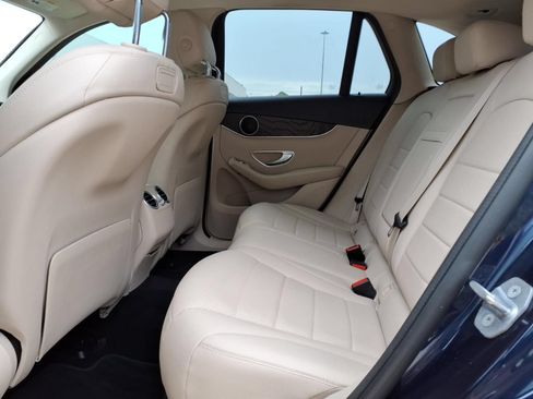 Used 2019 Mercedes-Benz GLC 300 image 10