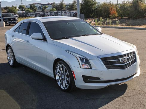 Used 2017 Cadillac ATS Luxury RWD image 3