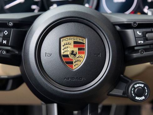 Certified 2022 Porsche 911 Carrera image 17