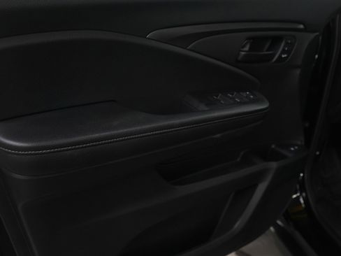 Used 2024 Honda Passport EX-L image 23