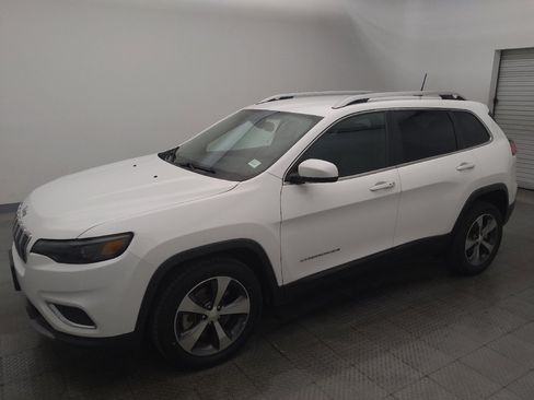 Used 2019 Jeep Cherokee Limited FWD image 2
