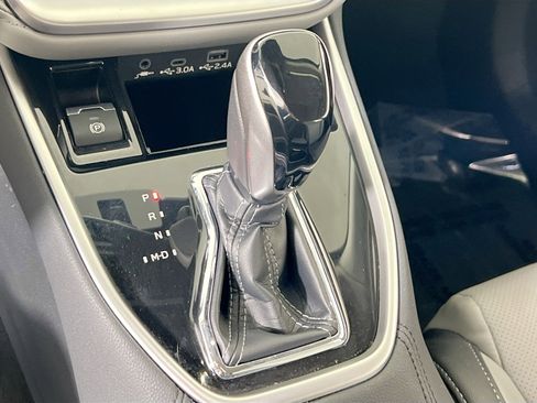 Used 2023 Subaru Outback Limited image 16