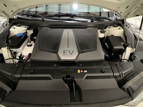 Used 2023 Kia EV6 Wind AWD/4WD image 31