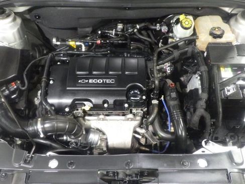 Used 2014 Chevrolet Cruze LT image 10