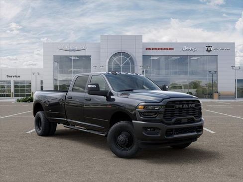 New 2026 RAM 3500 Tradesman AWD/4WD image 31