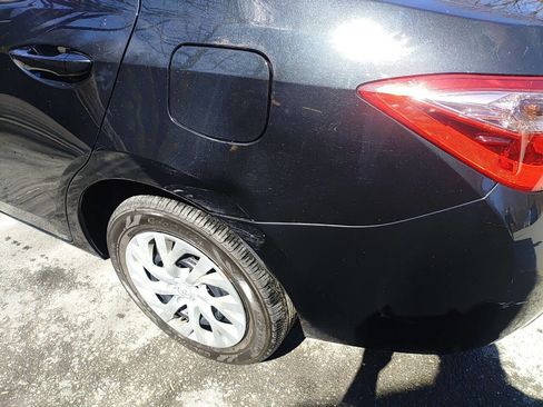 Used 2017 Toyota Corolla LE w/ Carpet Mat Package (TMS) image 7