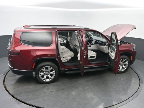 Used 2022 Jeep Wagoneer Series II image 67