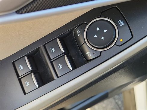 Used 2021 Ford Explorer XLT w/ Equipment Group 202A image 24