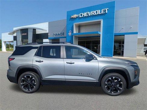 New 2026 Chevrolet Equinox RS image 3