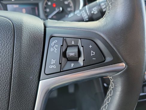 Used 2022 Buick Encore Preferred w/ Safety Package image 19