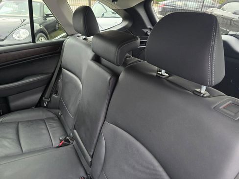 Used 2015 Subaru Outback 2.5i Limited image 18