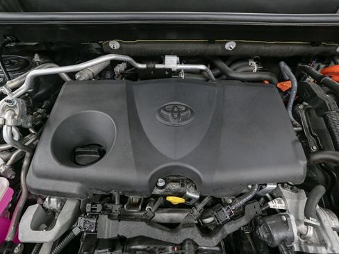 Used 2023 Toyota RAV4 SE image 15