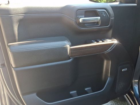 Used 2019 Chevrolet Silverado 1500 LT Trail Boss AWD/4WD image 13