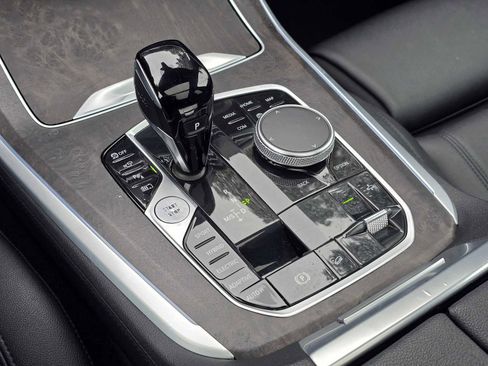 Used 2022 BMW X5 xDrive45e image 26