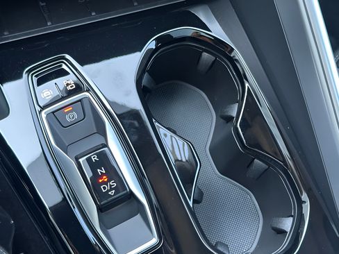Certified 2025 Audi Q5 Premium AWD/4WD image 35