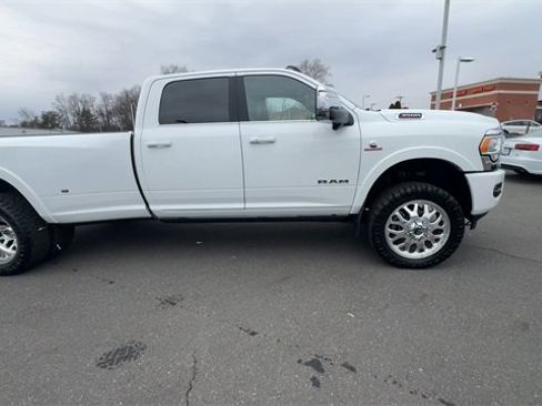 Used 2024 RAM 3500 Limited w/ Safety Group image 9