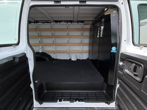 Used 2025 Chevrolet Express 2500 w/ Driver Convenience Package RWD image 27