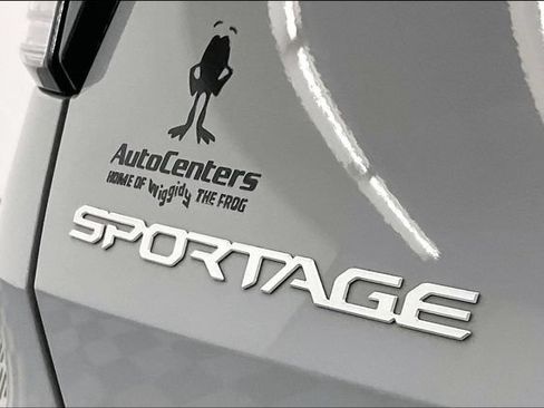 Used 2023 Kia Sportage SX FWD image 9