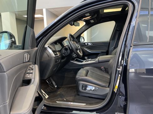 Used 2022 BMW X5 xDrive45e w/ M Sport Package image 18
