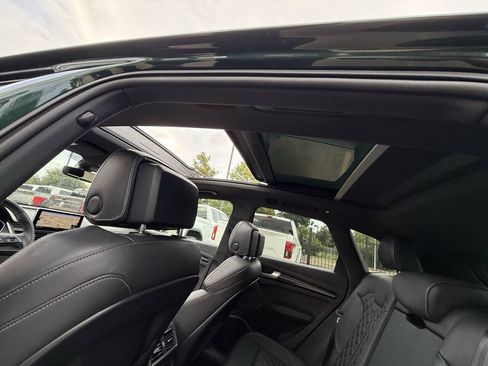 Used 2018 Audi SQ5 Premium Plus w/ S Sport Package AWD/4WD image 30