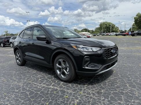 New 2025 Ford Escape ST-Line w/ Equipment Group 301A image 2