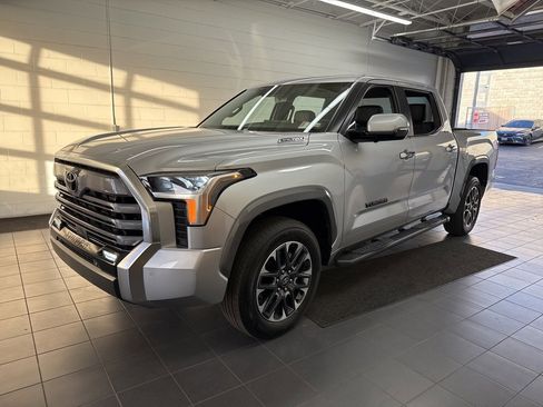 Used 2025 Toyota Tundra Limited image 4