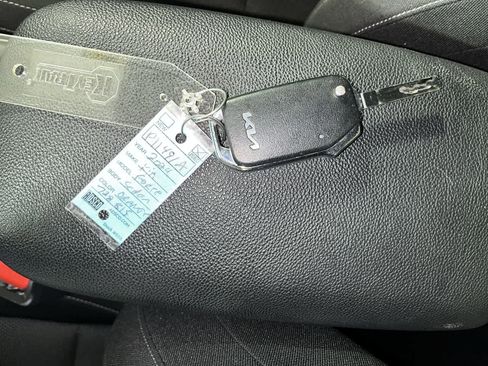 Used 2024 Kia Forte LXS w/ LXS Technology Package image 23