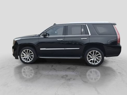 Used 2019 Cadillac Escalade Luxury w/ LPO, Radiant Package AWD/4WD image 5