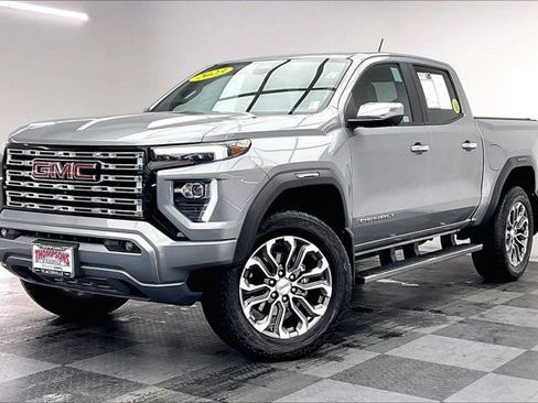 Used 2023 GMC Canyon Denali image 12