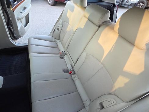 Used 2014 Subaru Outback 2.5i Limited image 34