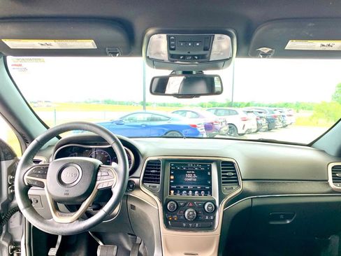 Used 2015 Jeep Grand Cherokee Limited image 17