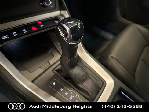 New 2025 Audi Q3 2.0T Premium image 27