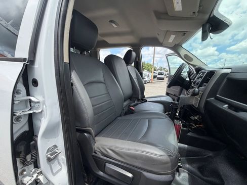 Used 2017 RAM 5500 Tradesman w/ Payload Upgrade Package AWD/4WD image 25