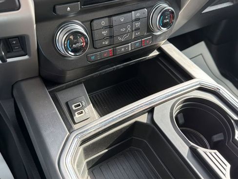 Used 2018 Ford F350 Platinum w/ Platinum Ultimate Package image 33