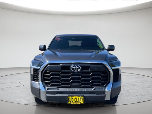 Certified 2022 Toyota Tundra SR5 w/ TRD Off-Road Package AWD/4WD image 8