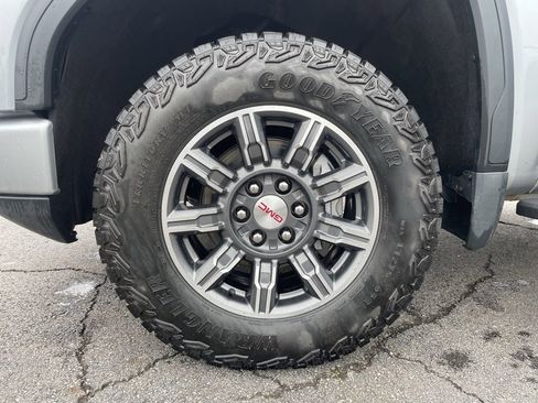 Used 2024 GMC Sierra 1500 AT4 w/ Technology Package image 36