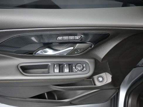 Used 2024 GMC Terrain AT4 image 23