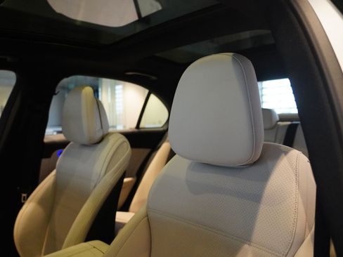 New 2026 Mercedes-Benz C 300 4MATIC Sedan image 15