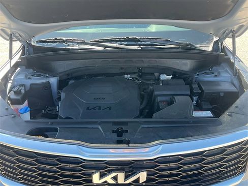 Used 2022 Kia Telluride EX image 32