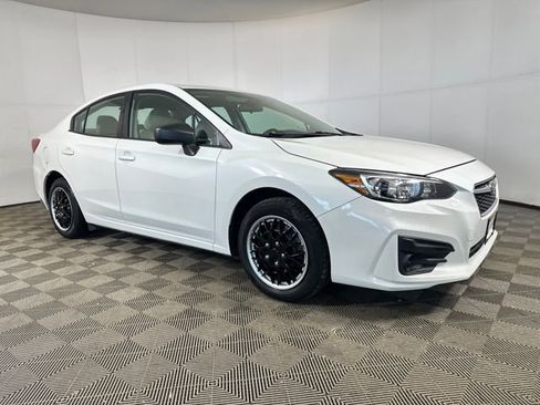 Used 2017 Subaru Impreza 2.0i image 2