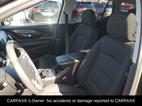 Used 2024 GMC Terrain SLE w/ Driver Convenience Package image 7