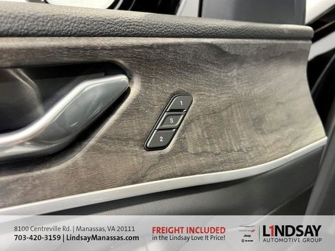 New 2025 Jeep Grand Cherokee Limited w/ Luxury Tech Group II image 23