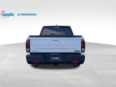 Used 2025 Honda Ridgeline TrailSport image 6