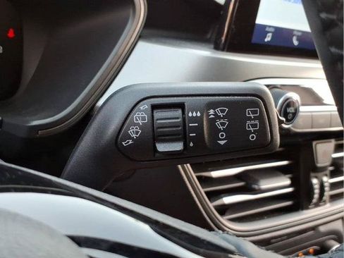 Certified 2023 Ford Escape Active AWD/4WD image 29